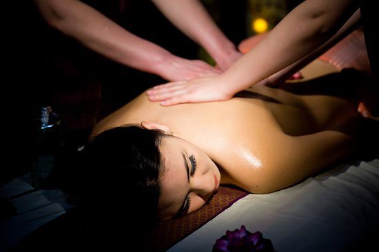 Как работают салоны эротического массажа?