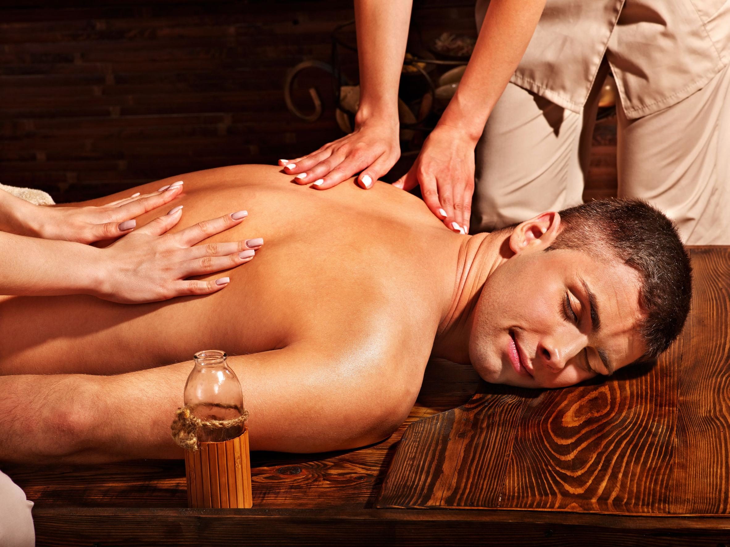 Как выполняется мужской спа массаж?